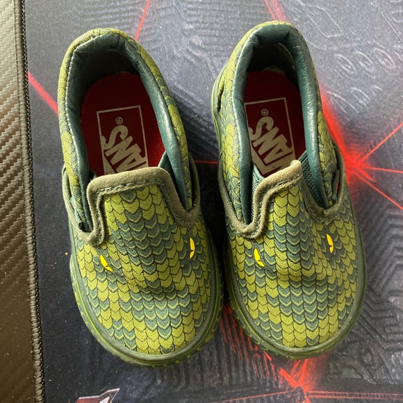 Kids Vans - Picture 2 of 5